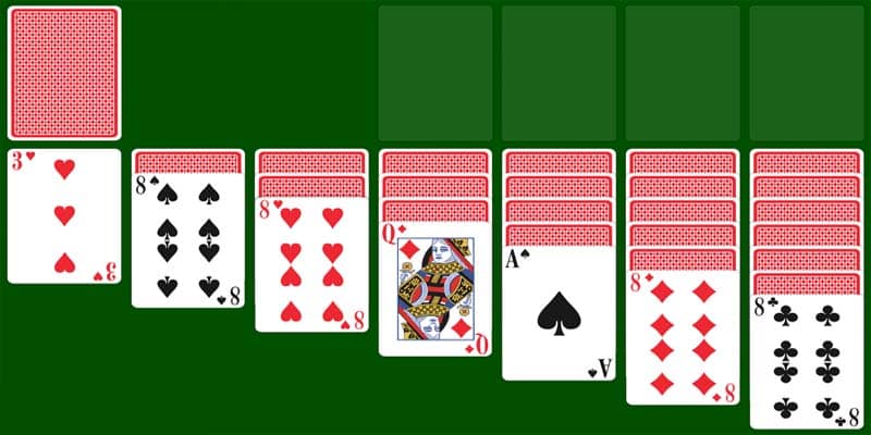 Hoàn thành một màn chơi tựa game xếp bài Solitaire cổ điển